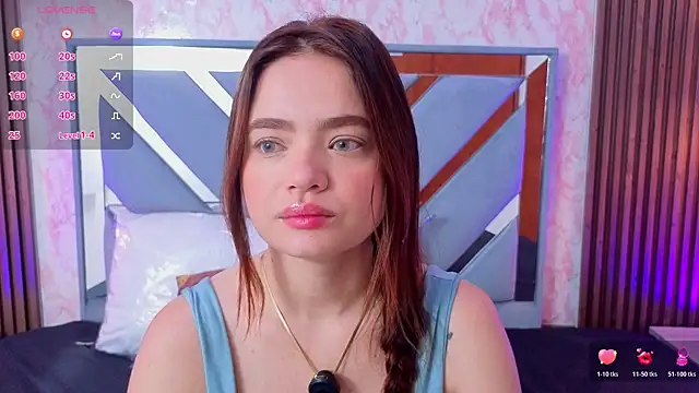 LittleeSara18 online show from May 29, 2026, 11:27 am