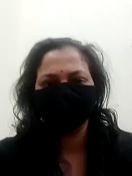 Snapshot of Desi_Heat_Couple chatting on February 20, 2026, 9:11 am Desi Heat Couple online show from February 20, 2026, 9:11 am