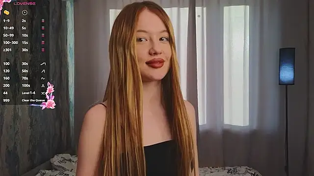 DevilWearsPradaa online show from March 12, 2026, 2:21 pm