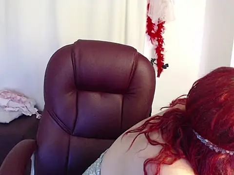 Lobasensual online show from February 26, 2026, 4:07 pm