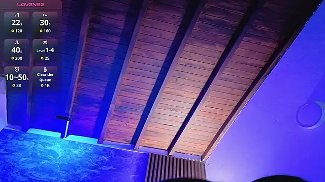 chloe bluee  online show from March 20, 2026, 11:22 am