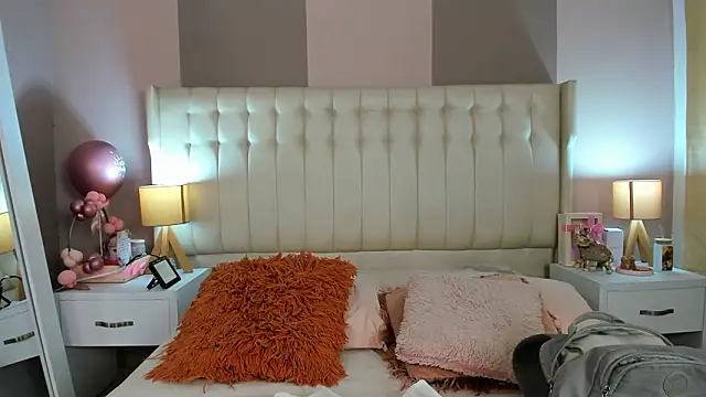 Snapshot of Reachel_Smith chatting on February 26, 2026, 11:10 am Reachel Smith online show from February 26, 2026, 11:10 am