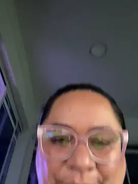 Melanny69x online show from May 3, 2026, 2:16 am
