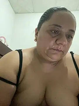 Snapshot of Melanny69x chatting on February 25, 2026, 10:37 am Melanny69x online show from February 25, 2026, 10:37 am