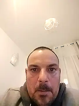 morenitoymorena online show from April 5, 2026, 7:31 pm