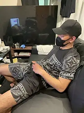 ryuaaaaa online show from March 20, 2026, 7:53 am