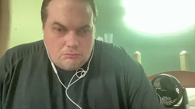 bdsm335 online show from February 21, 2026, 4:09 pm