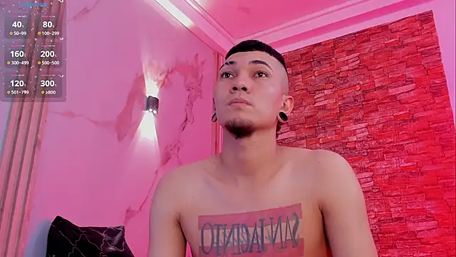 Snapshot of Logan_and_Reachel chatting on February 27, 2026, 7:24 pm Logan and Reachel online show from February 27, 2026, 7:24 pm