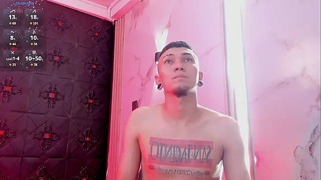 Snapshot of Logan_and_Reachel chatting on February 26, 2026, 7:25 pm Logan and Reachel online show from February 26, 2026, 7:25 pm