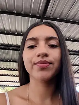 DulceCaroX online show from March 21, 2026, 6:23 pm