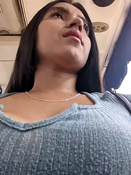 DulceCaroX online show from March 19, 2026, 8:53 pm