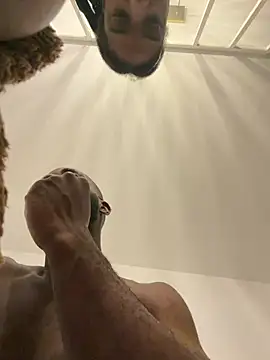 Snapshot of LoveLany9 chatting on February 18, 2026, 11:01 pm LoveLany9 online show from February 18, 2026, 11:01 pm