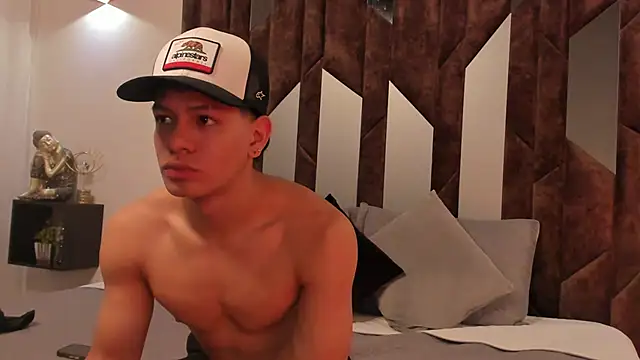 Snapshot of TonyPetrovjs chatting on February 20, 2026, 3:47 am TonyPetrovjs online show from February 20, 2026, 3:47 am