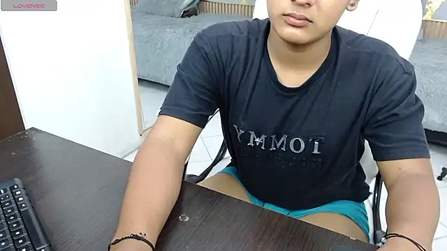 Snapshot of velvet_o chatting on February 25, 2026, 3:40 am velvet o online show from February 25, 2026, 3:40 am