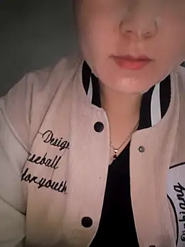 Snapshot of MayEva_ly chatting on February 24, 2026, 12:44 am MayEva ly online show from February 24, 2026, 12:44 am