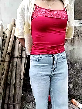 ngocbao11 online show from April 1, 2026, 12:46 am