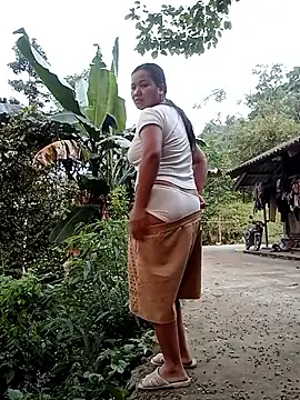 chubby0011 online show from April 6, 2026, 11:17 pm