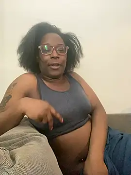 Snapshot of Sinfulwaterfalls chatting on May 9, 2026, 5:49 pm Sinfulwaterfalls online show from May 9, 2026, 5:49 pm