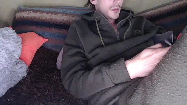 Samuel Skywalker online show from May 13, 2026, 5:47 am