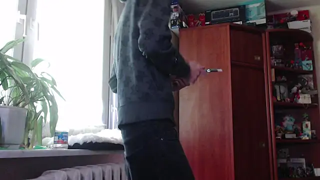 Samuel Skywalker online show from April 18, 2026, 10:06 am