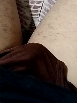 Snapshot of smallthickdick115 chatting on February 27, 2026, 12:33 am smallthickdick115 online show from February 27, 2026, 12:33 am