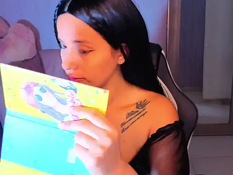 Mia belve a online show from April 8, 2026, 12:39 pm