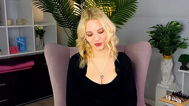 OlindaFosdick online show from February 20, 2026, 2:19 pm