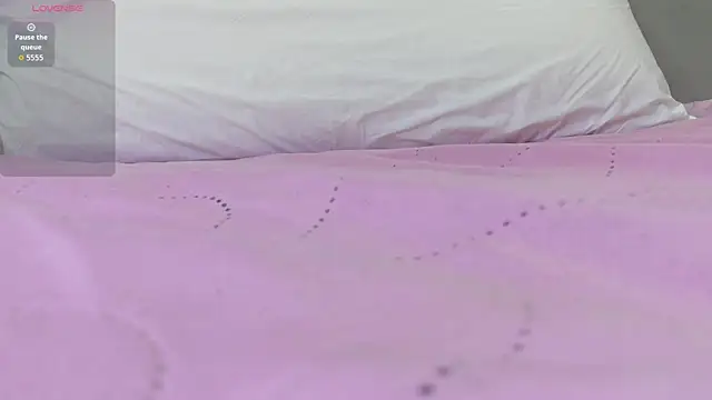 curvybuffgirllll online show from June 11, 2026, 12:32 am