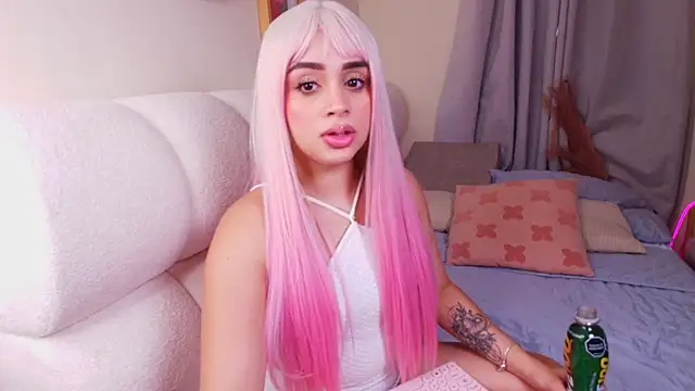 soph1a roy online show from April 16, 2026, 12:50 pm