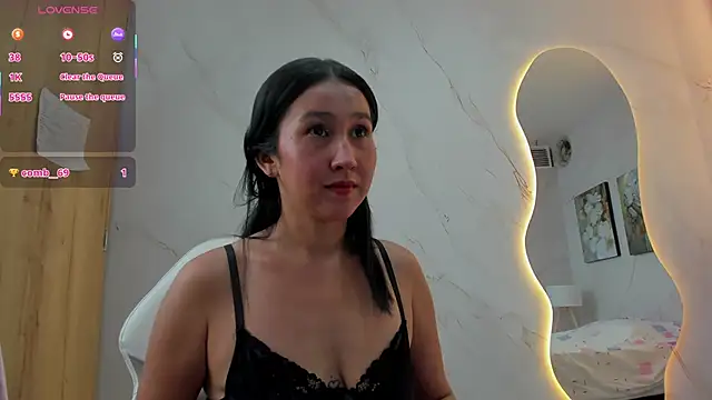 Annipetite  online show from March 24, 2026, 9:15 pm