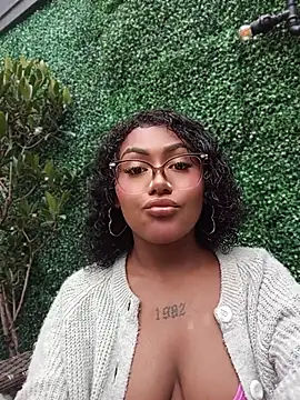 Emma Dancer online show from April 16, 2026, 10:01 pm