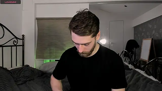 Dexter Raze online show from March 13, 2026, 10:59 pm