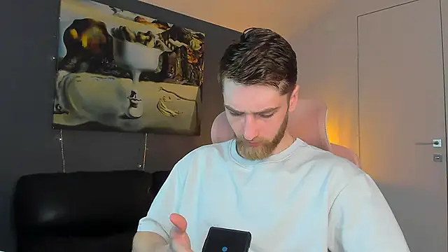 Dexter Raze online show from April 15, 2026, 7:14 am