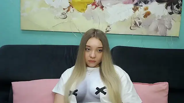 MilanaSiia online show from March 21, 2026, 8:19 am