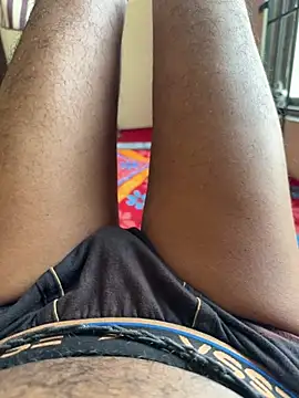 neekosam12 online show from March 28, 2026, 9:21 am