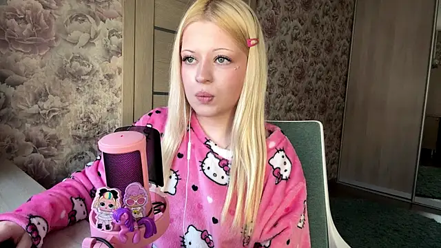 JeneeBIanks online show from March 28, 2026, 12:39 pm