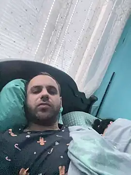 Snapshot of LaBuBupara chatting on March 2, 2026, 5:19 am LaBuBupara online show from March 2, 2026, 5:19 am