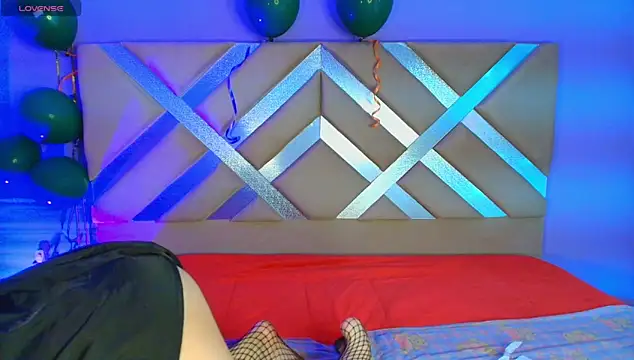 mitsuri nyx online show from April 14, 2026, 12:10 pm