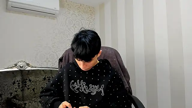 Snapshot of ClarkBev chatting on February 24, 2026, 7:42 am ClarkBev online show from February 24, 2026, 7:42 am