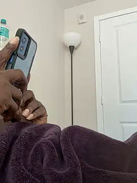 makeherfeelg online show from February 23, 2026, 6:08 pm