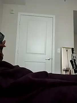 makeherfeelg online show from April 14, 2026, 12:43 pm