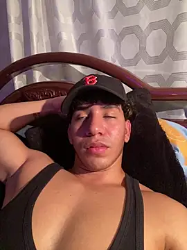 Alejandrososas online show from February 24, 2026, 8:42 pm