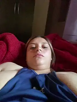 Snapshot of Larajeans- chatting on March 3, 2026, 10:39 pm Larajeans- online show from March 3, 2026, 10:39 pm