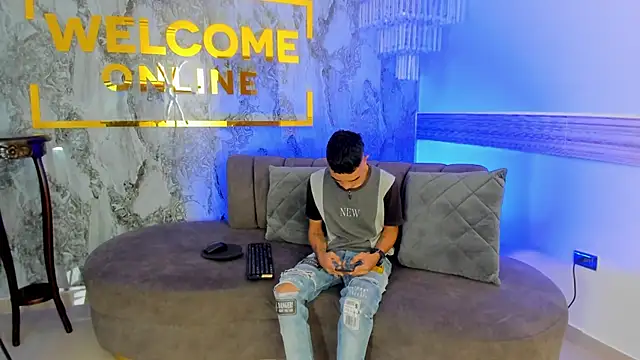 Emmastee online show from March 3, 2026, 3:52 pm