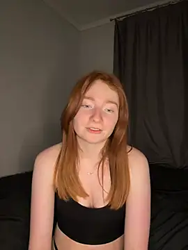 HoneyBunny18 online show from March 13, 2026, 5:18 pm