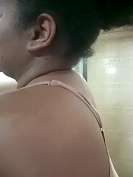 Snapshot of Valentina_belmont chatting on March 2, 2026, 9:11 pm Valentina belmont online show from March 2, 2026, 9:11 pm