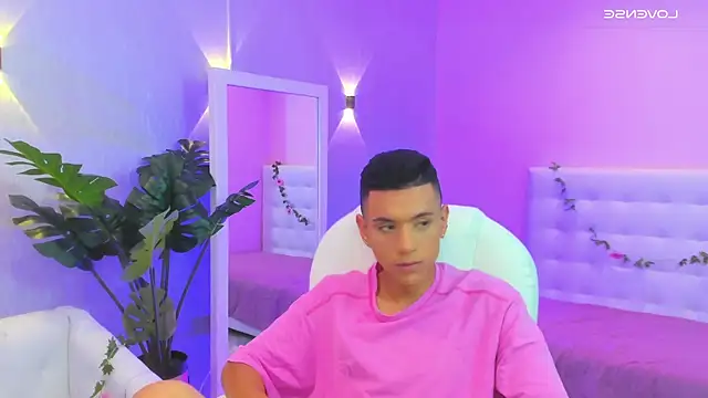 dominicjonnes online show from March 28, 2026, 3:46 pm