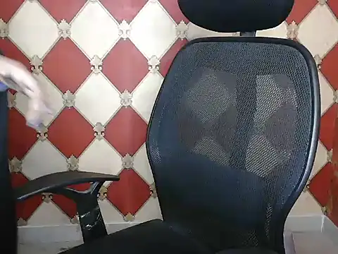 Snapshot of Shreya-S chatting on February 28, 2026, 3:06 am Shreya-S online show from February 28, 2026, 3:06 am