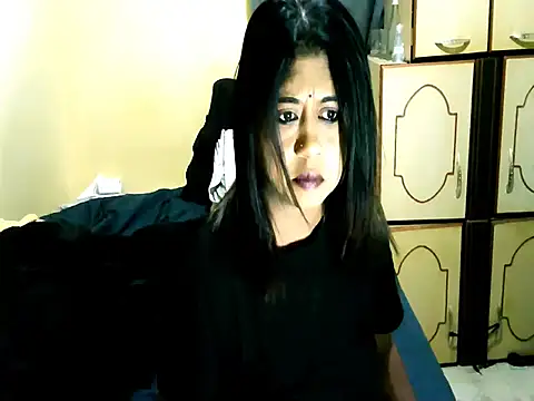 IndianPleasures21 online show from May 19, 2026, 1:43 am