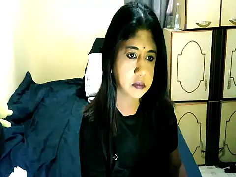 IndianPleasures21 online show from May 13, 2026, 11:28 am